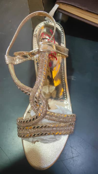 heel new 8 number