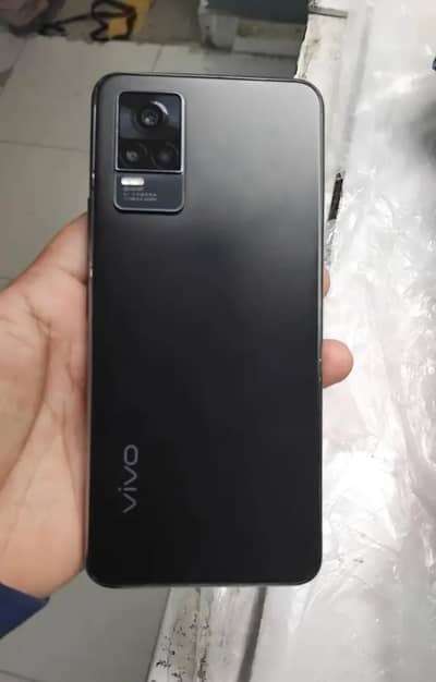 vivo v21e.  Contact num 0326/4380/824