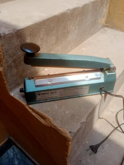 Impulse sealer