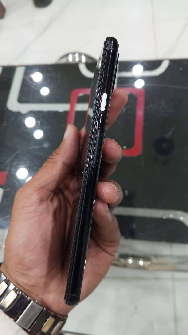 google pixel 4a 5G 2