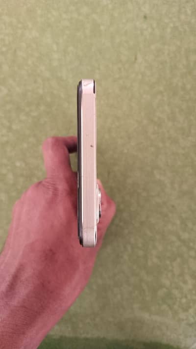 Itels25 6/128 with box and original charger
