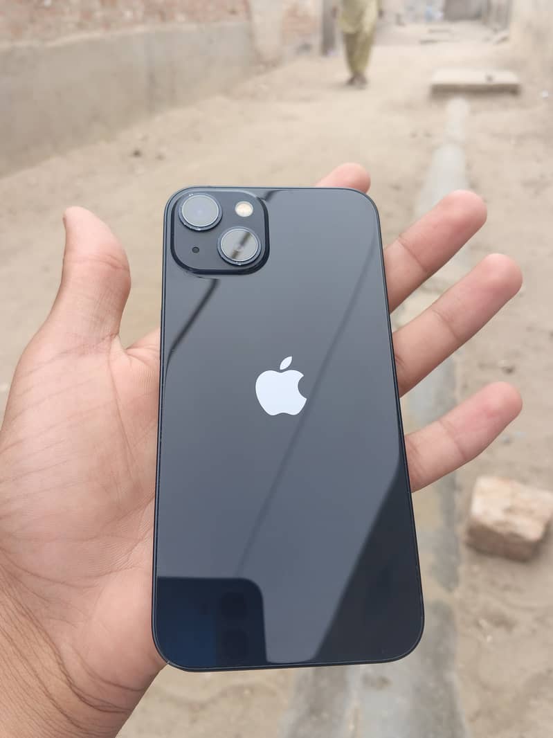 iPhone 13 1
