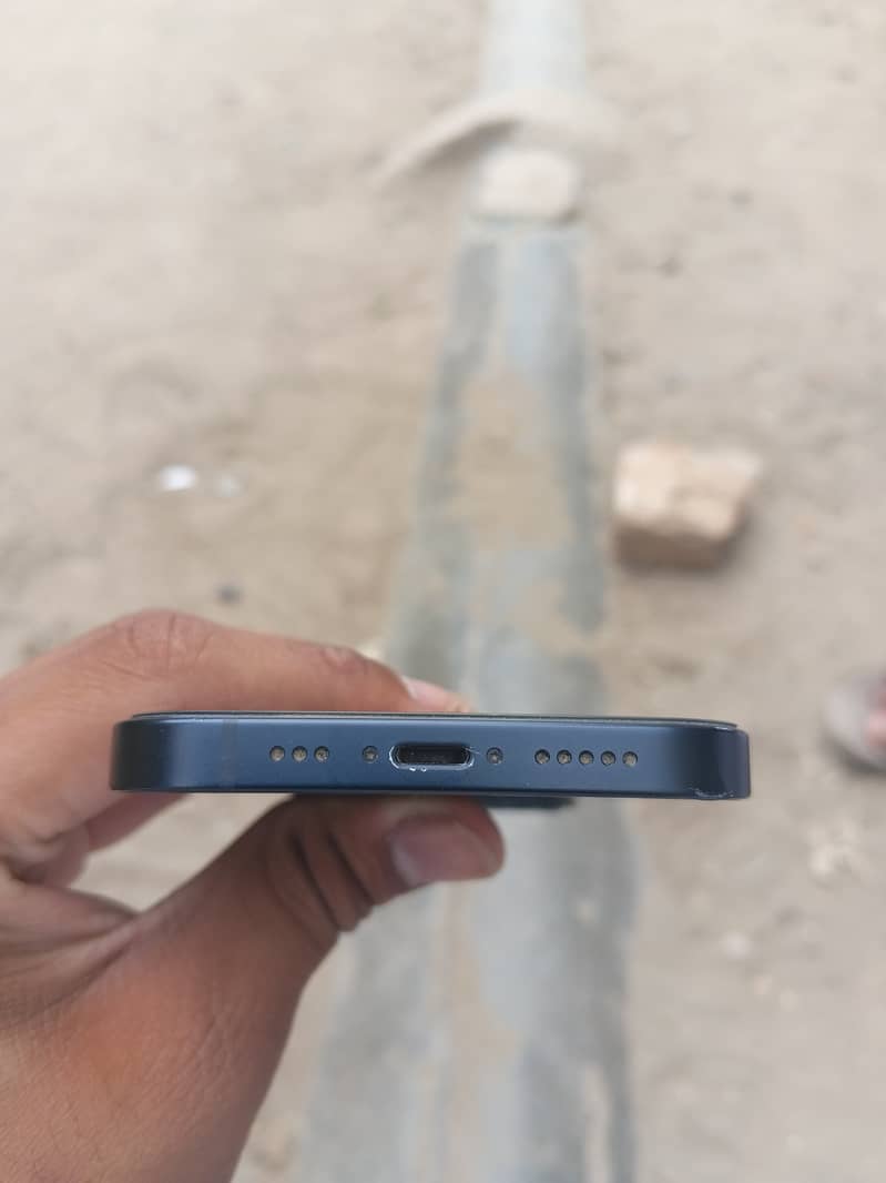 iPhone 13 5
