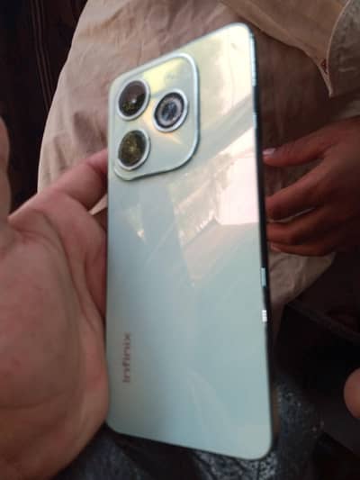 infinix Hot 40i 8/128  + 8Gb Expandable RAM