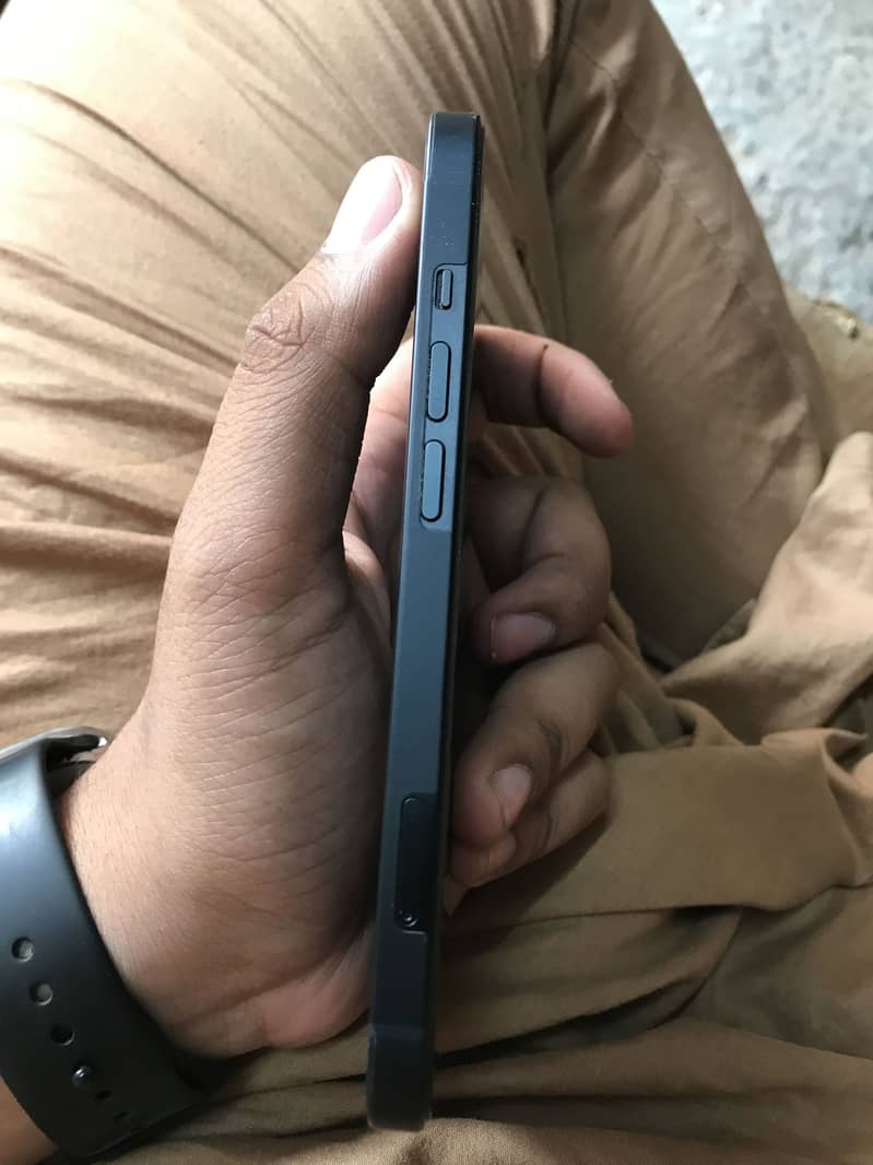 Iphone 13 2