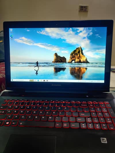 Lenovo Y50-70 Gaming laptop with i7 and 2gb Nvidia Graphics card