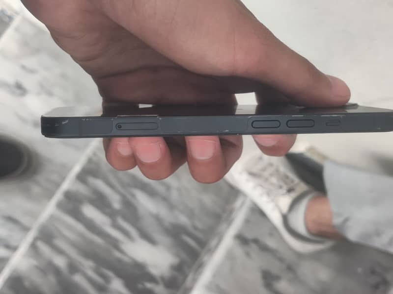 IPHONE 13 2