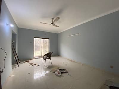 SLIGHTLY USED 1 KANAL LOWER LOCK UPPER PORTION WITH SEPARATE ENTRANCE AVAILABLE FOR RENT