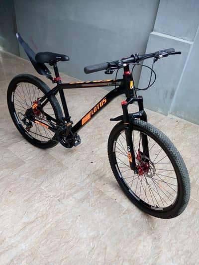 Like brand new lotus bicycle size 26 inch aluminum light weight