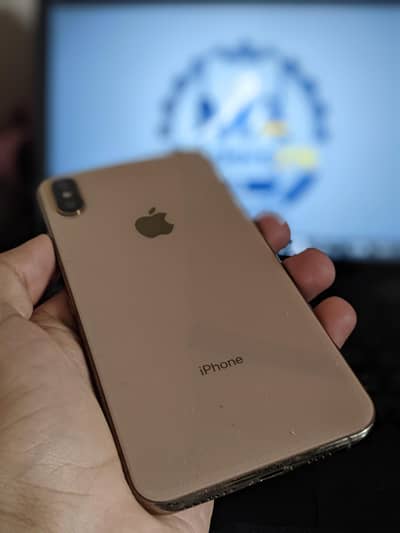 Iphone XS Max  64gb pta with box(read add)