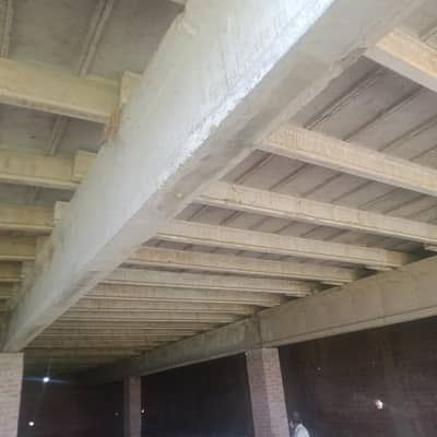 Garder Or Slabs Puranay Available. . .