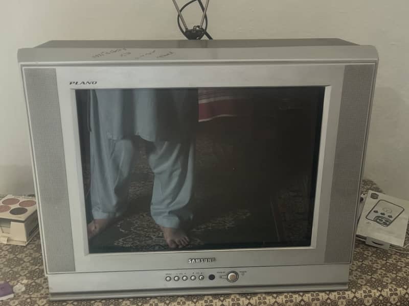 Flat TV 0