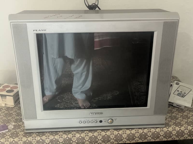 Flat TV 1