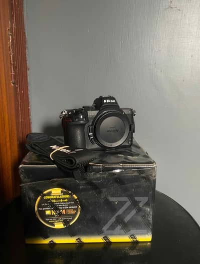 Nikon z5