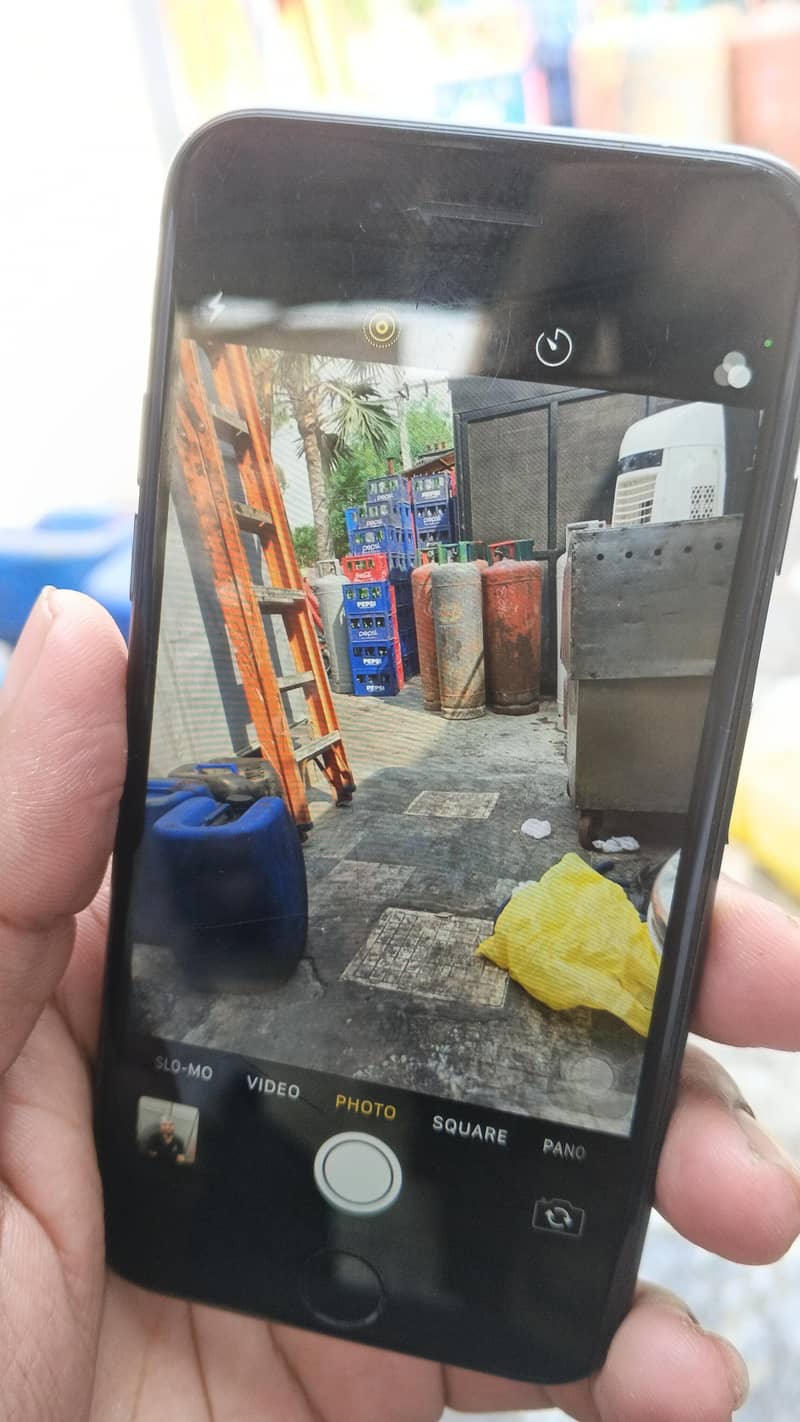 iPhone 8 4