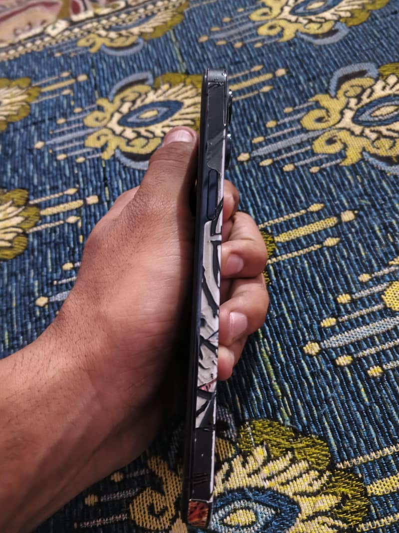 Iphone 12 pro max 1