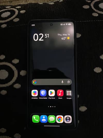 Tecno Camon 40 Pro 8gb/256gb In Green Unique Color For Sale Only