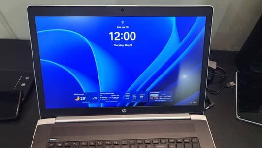 Hp pro book 470 G5 i7 8th 32/512gb 2gb Graphics card