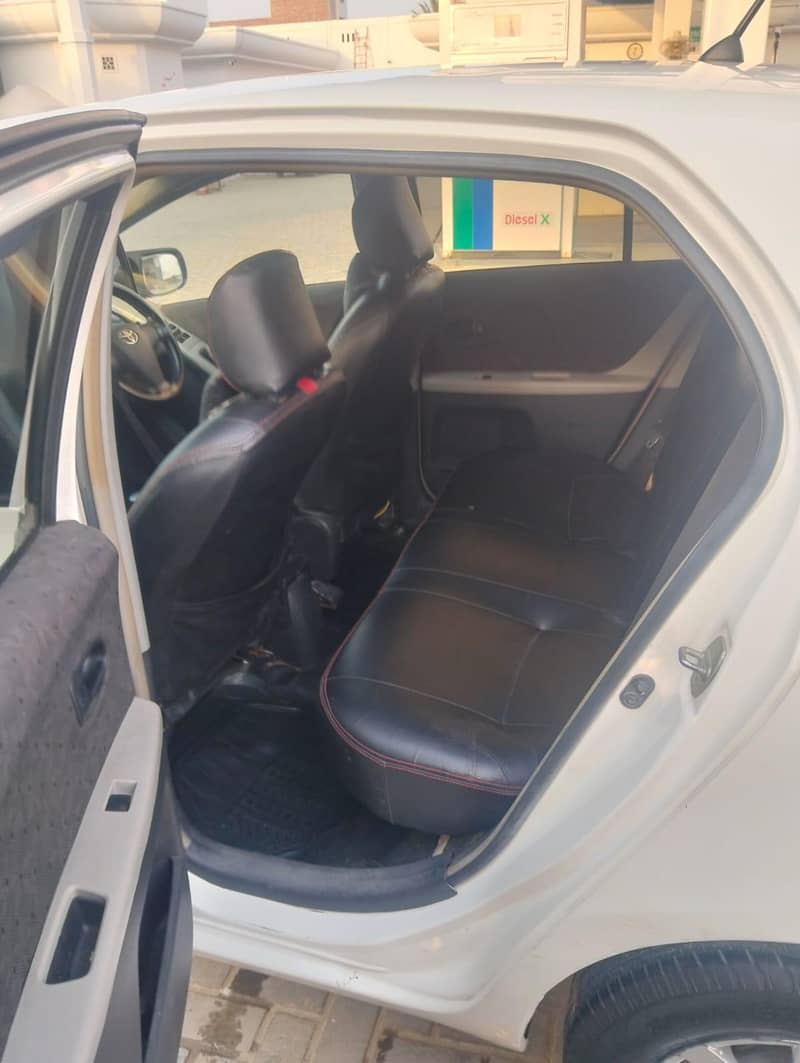 Toyota Vitz Model 2007 3