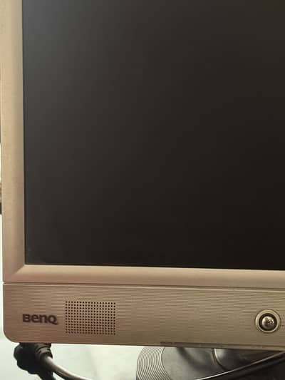 18” Monitor Screen