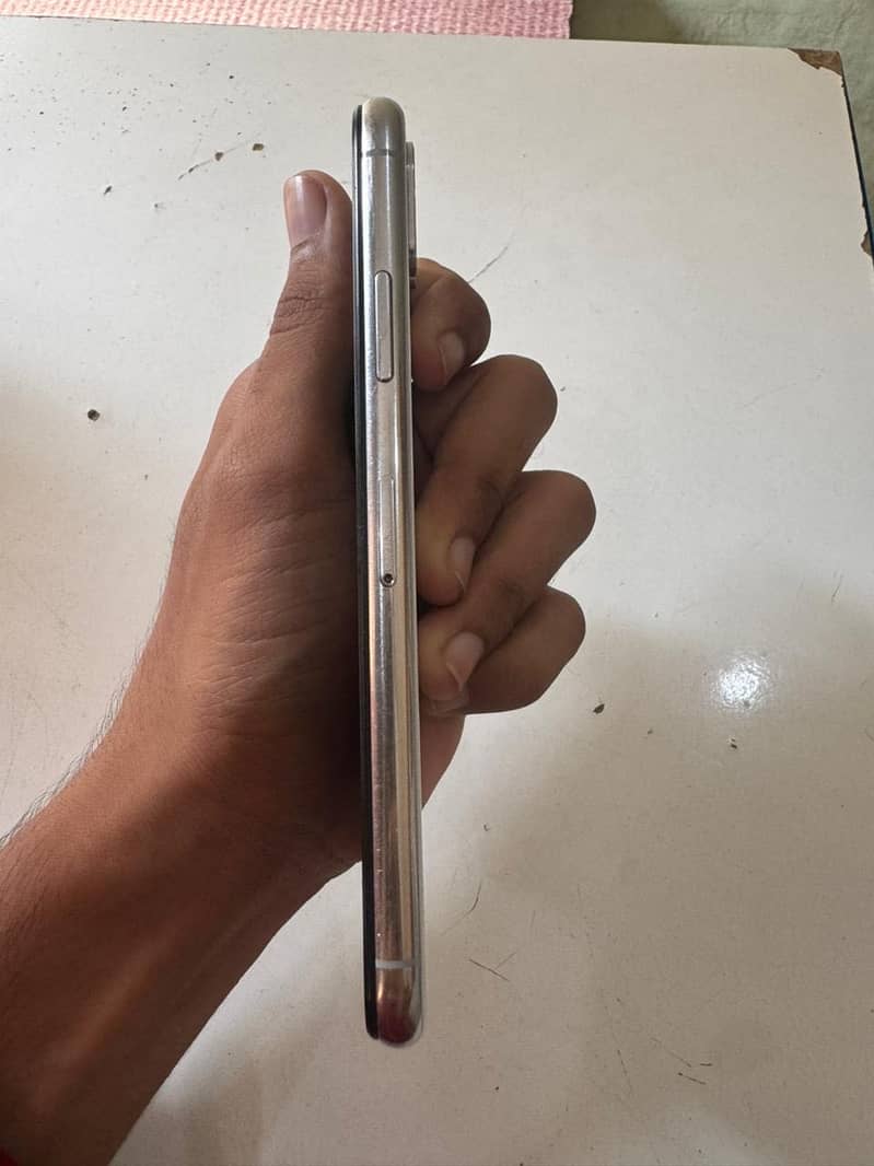 iphone x 4