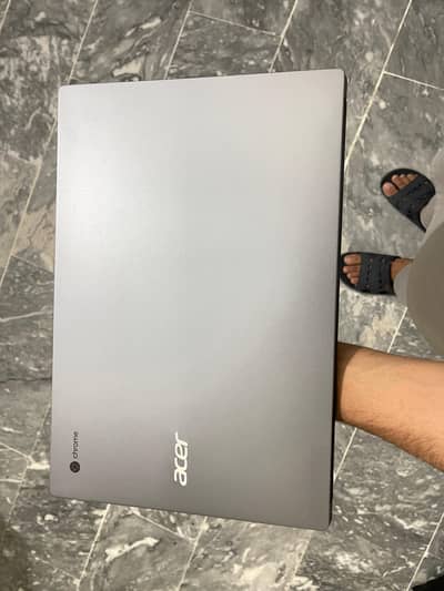 Acer 715