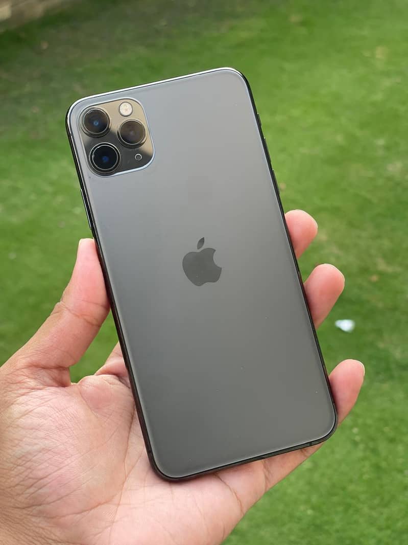iphone 11 pro max 3