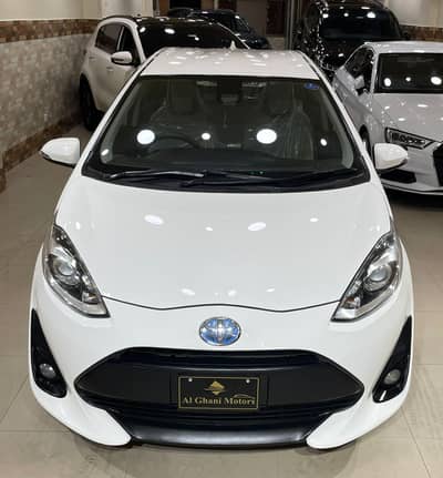 TOYOTA AQUA 1.5 HYBRID MODEL 2017 REG 2021 WHITE COLOUR 100%ORIGINAL