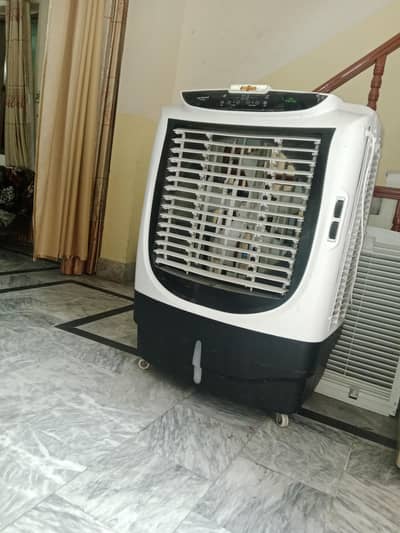 I AM SELLING AIR COOLER