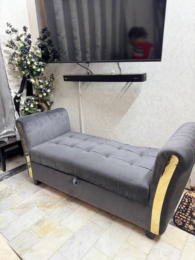 dewan back-less and storage space Sofa
