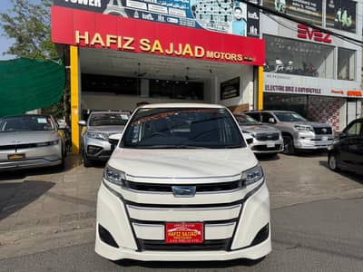 Toyota Noah 2018
