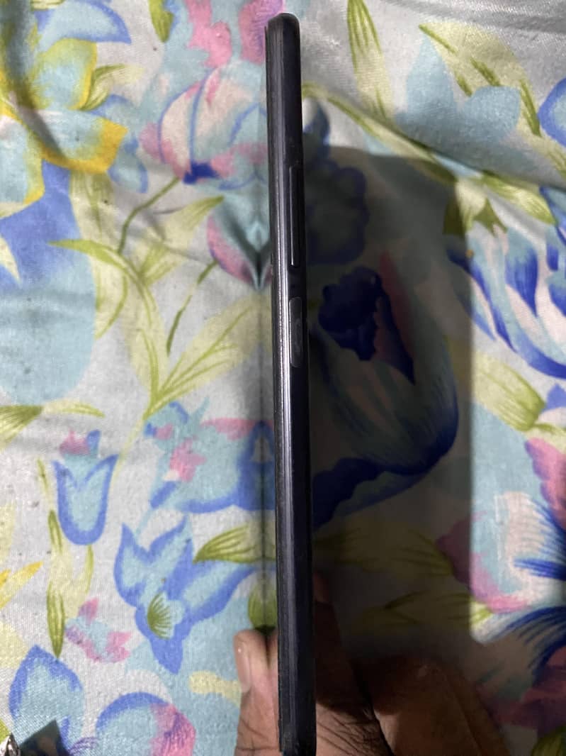Mobile screen with frame 1