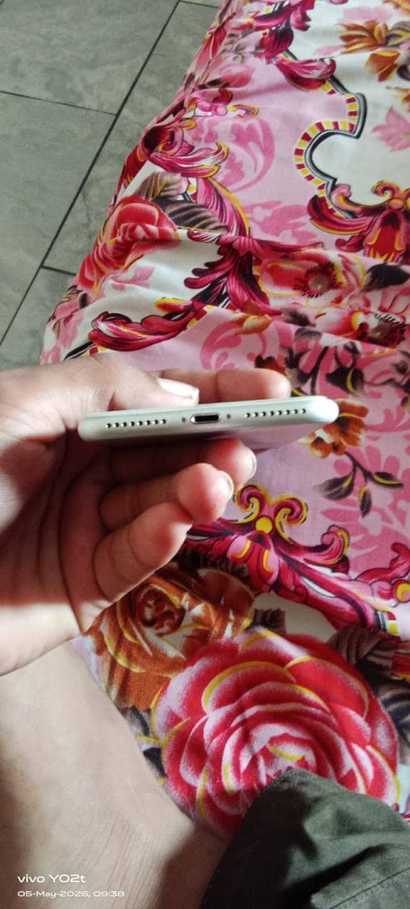 Apple iPhone 7 Plus 3