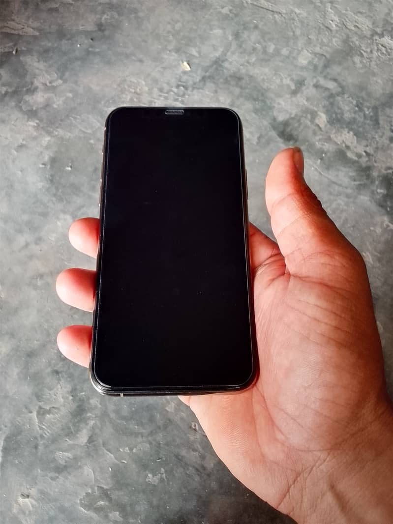 iPhone 11 pro 1