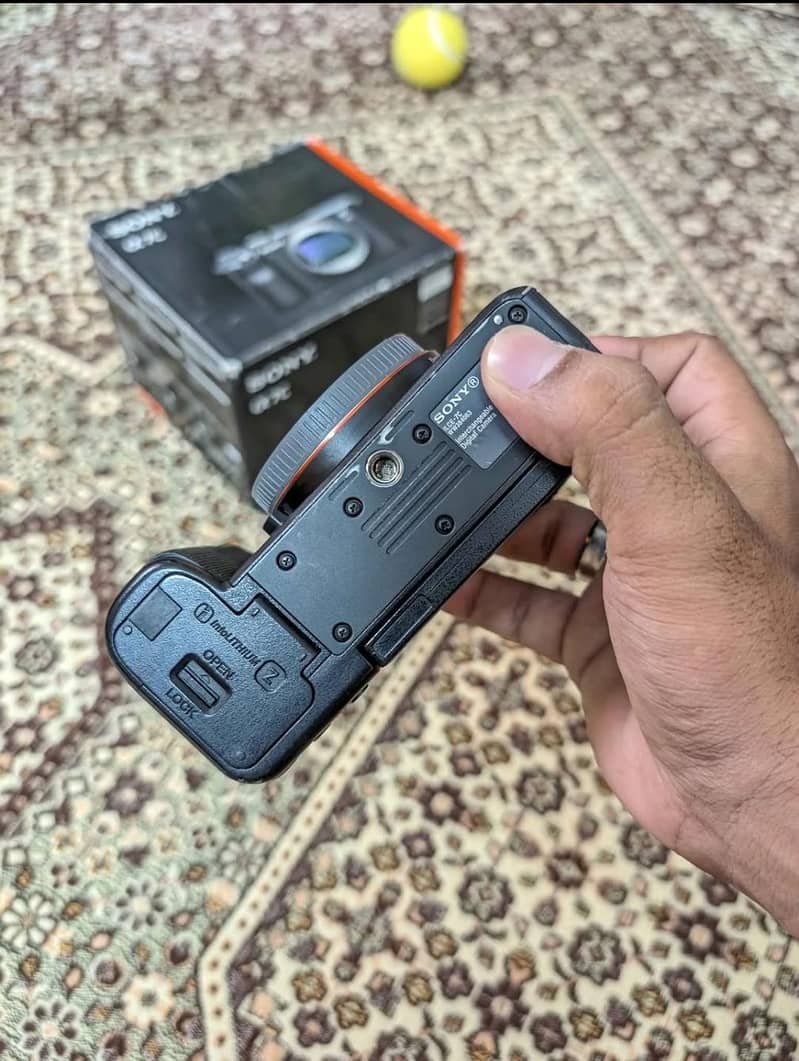 Sony A7C 6