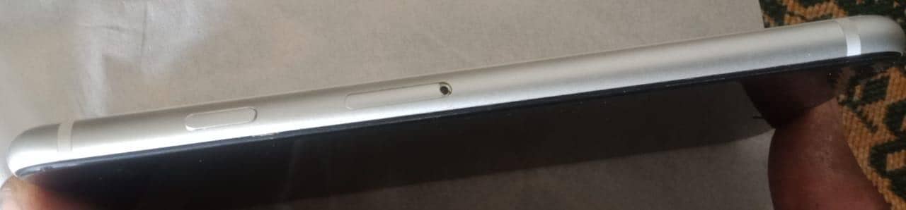 Iphone SE 0