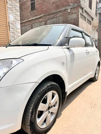 Suzuki Swift DLX 2020