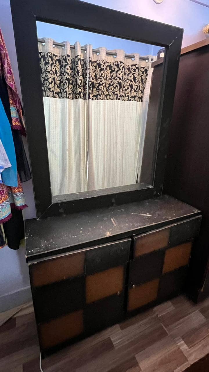Dressing Table 2