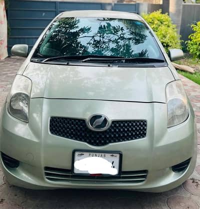 vitz for sale