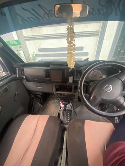 Nissan clipper