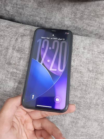 iPhone 11 64 gb with sim time