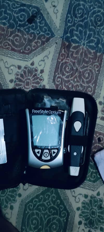 abbot free style optium blood glucose
