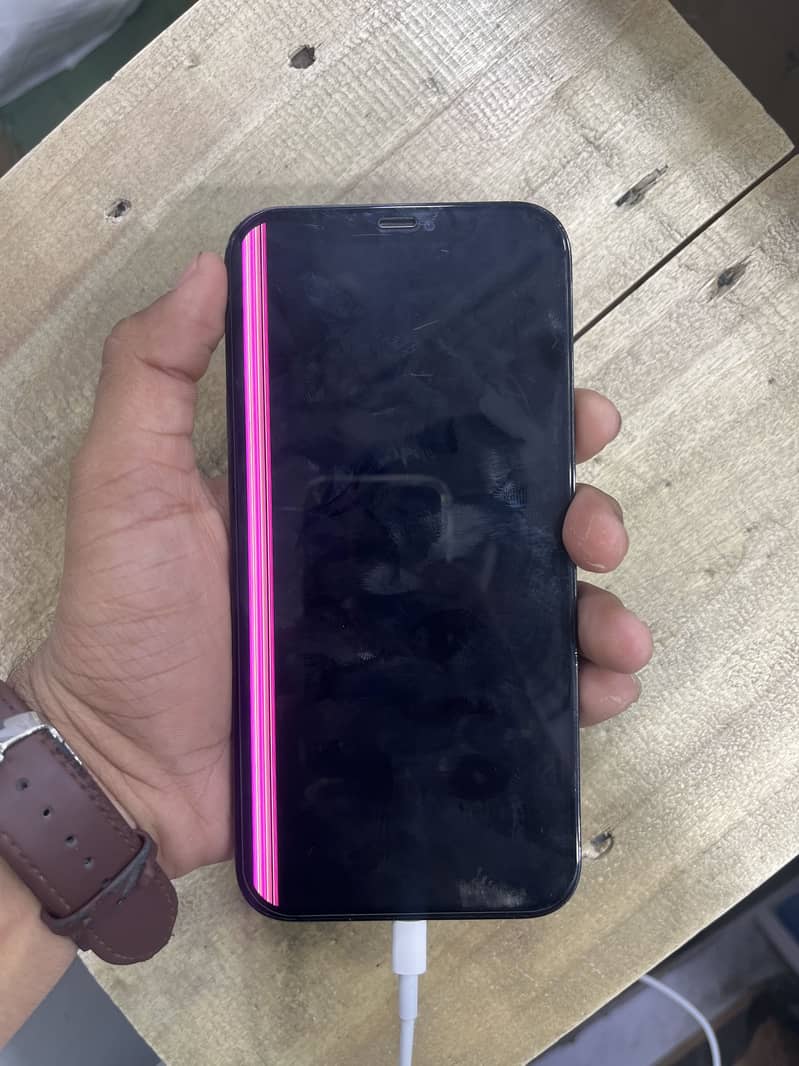iphone 12 pro max 4