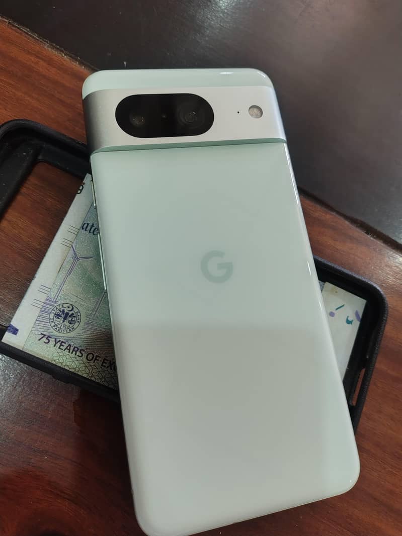 Google pixel 8 2