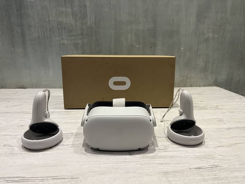 Meta Oculus Quest 2 128GB - 10/10 Condition with Complete Box 0