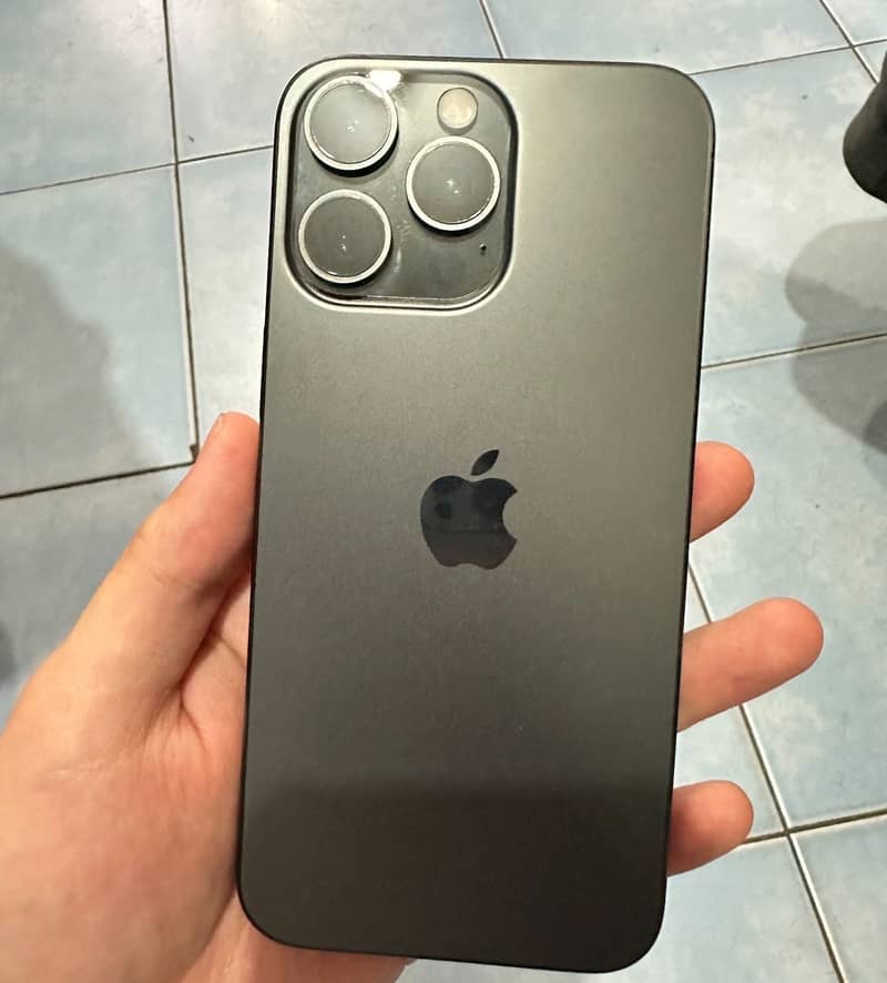 Iphone 15 Pro Max 0