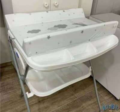 Juniors Bath tub and seats | changing Station