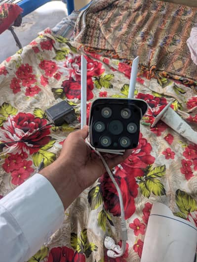 Aik DVR aur 4 Camera For Sale hay