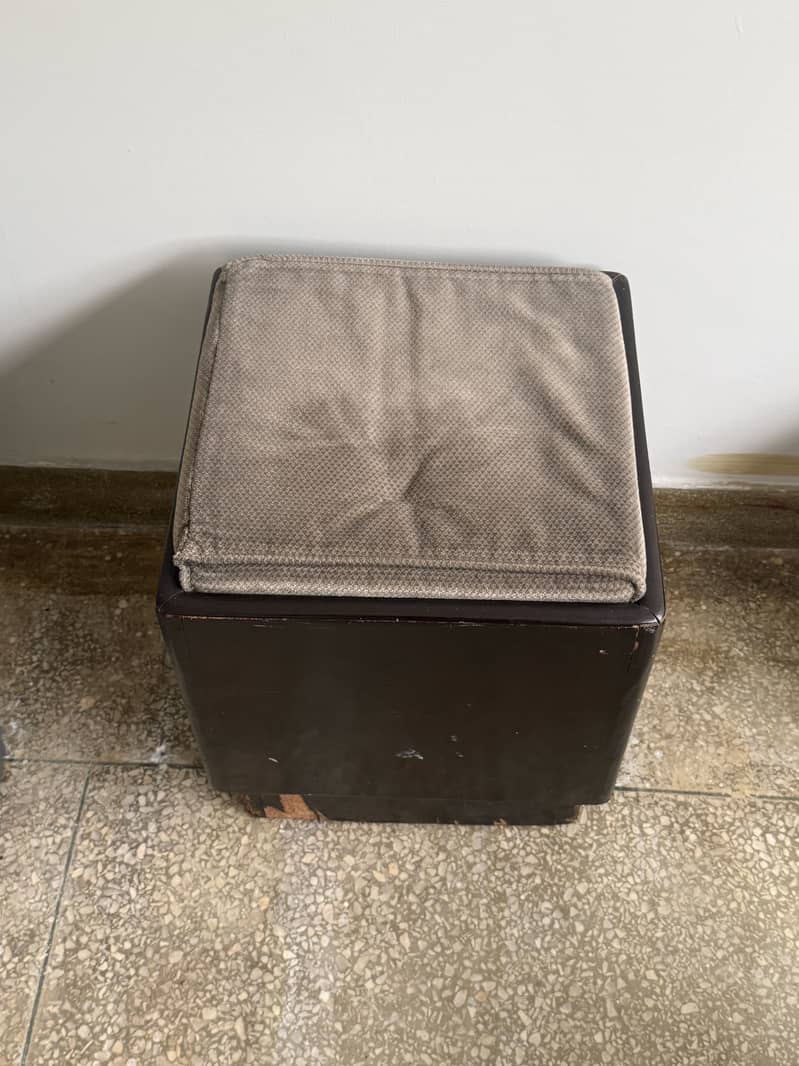 Dressing table stool 0