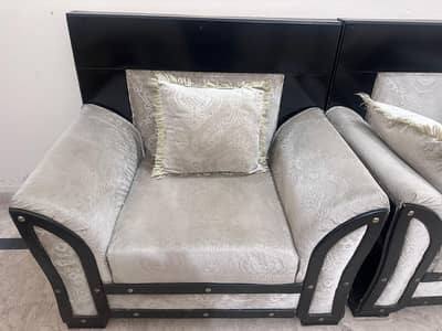 3 seater sofas with cover and pillows